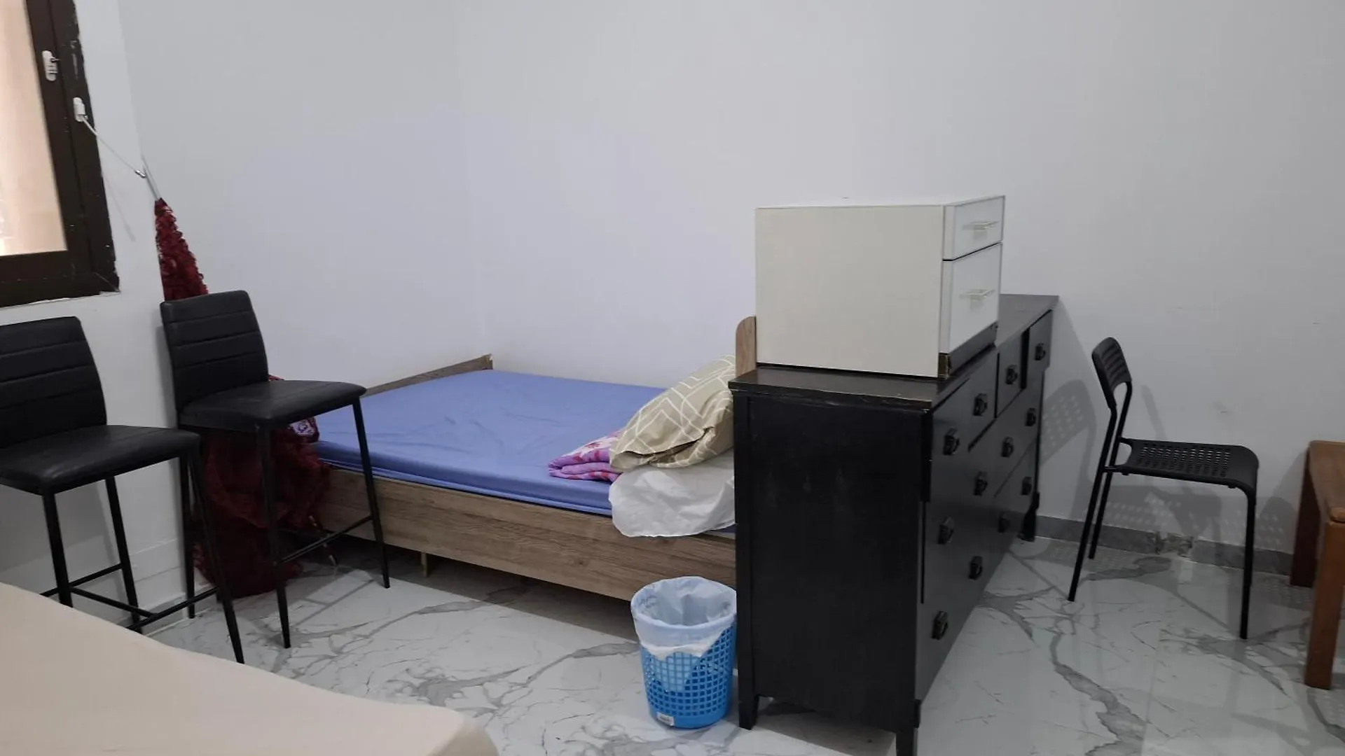 Alloggio in famiglia Huge Budget Room For Groups Abu Dhabi Emirati Arabi Uniti